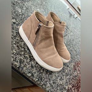 SODA brand zip booties